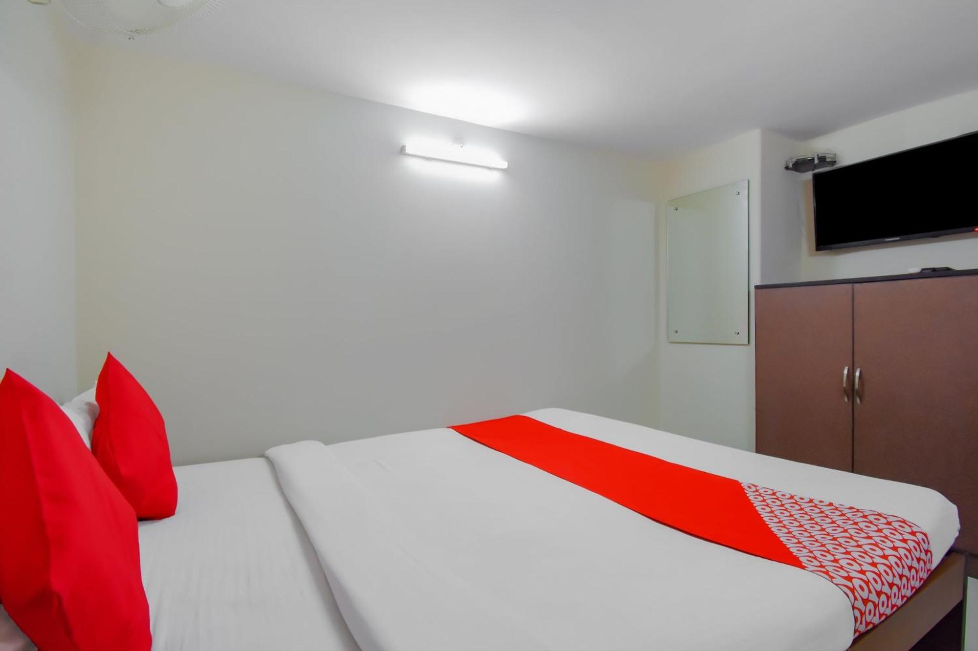 Hotel O Lindsay Inn Guest House Calcutta Calcutta Bara Bazar 외부 사진
