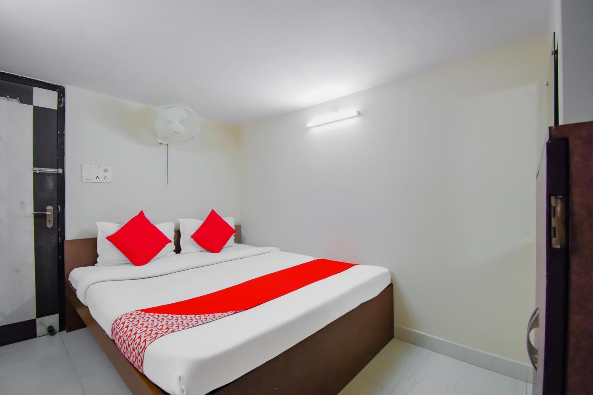 Hotel O Lindsay Inn Guest House Calcutta Calcutta Bara Bazar 외부 사진