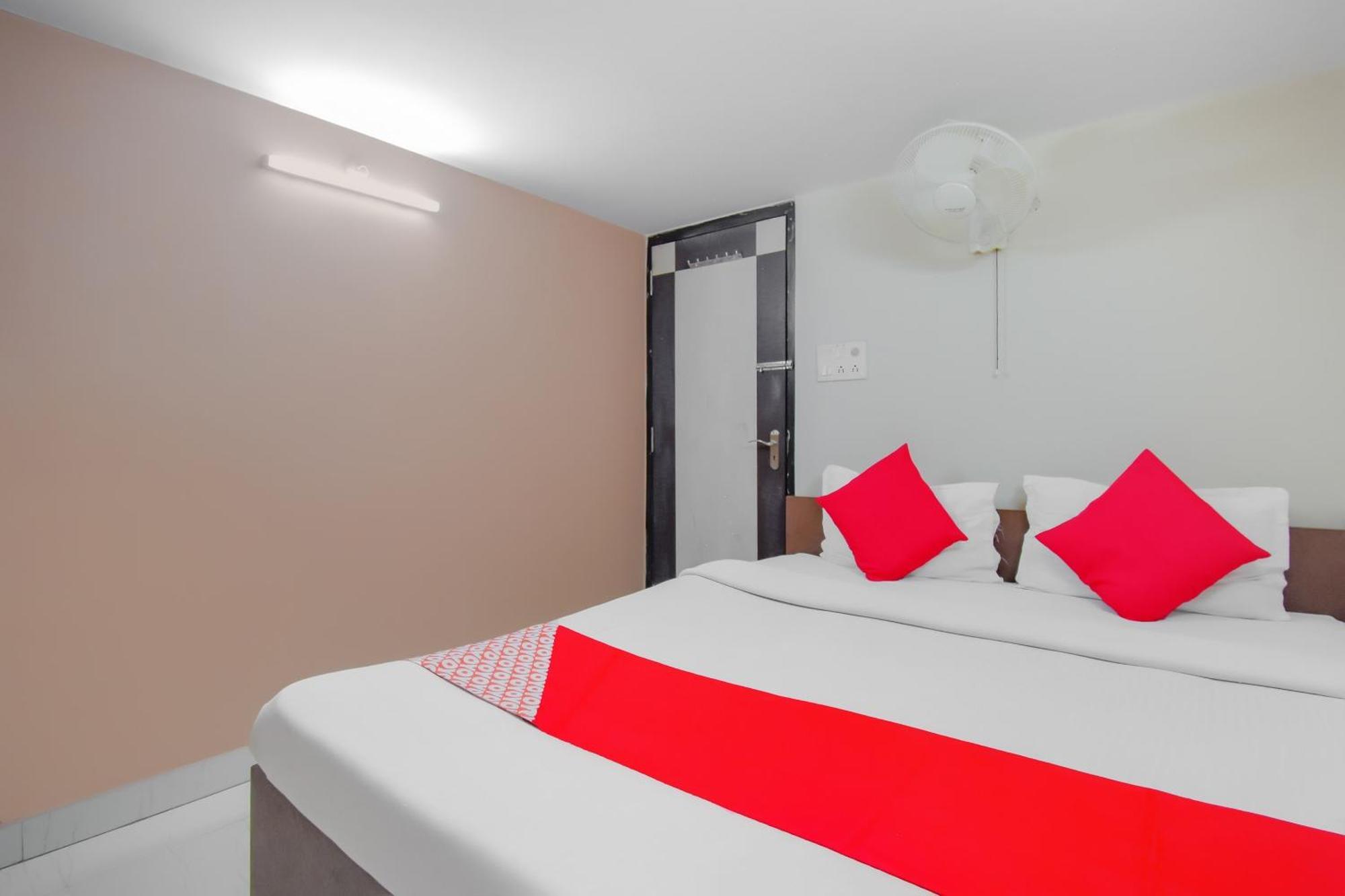 Hotel O Lindsay Inn Guest House Calcutta Calcutta Bara Bazar 외부 사진